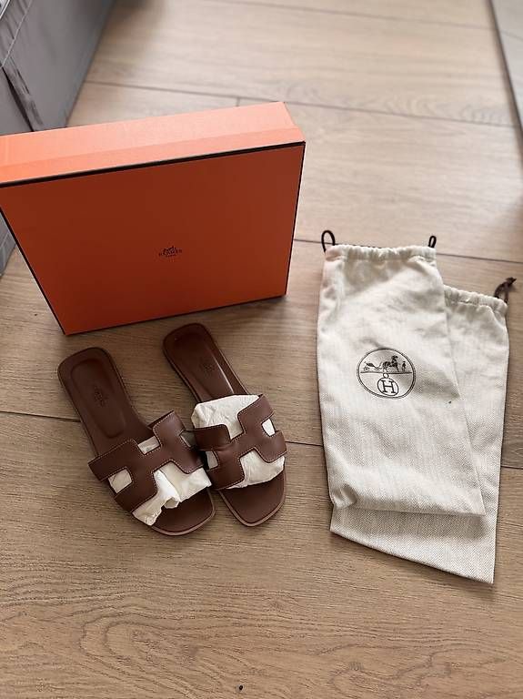 Damenschuhe: Hermes Pantoletten Gr. 38,5 – Gebraucht aus Aesch BL von trash12