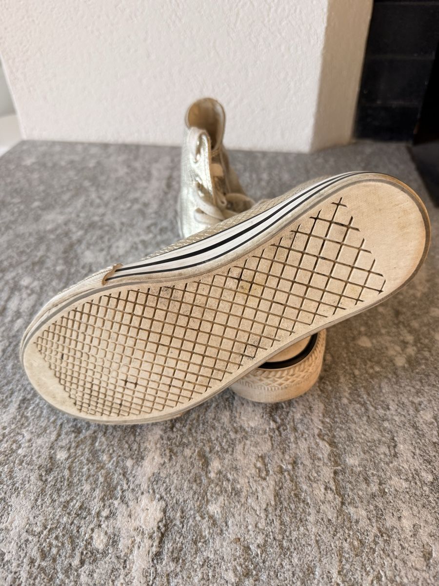 Chaussures hommes: Sneaker Converse ähnlich 37 – D'occasion à Rorschacherberg par gal_kgc8 2