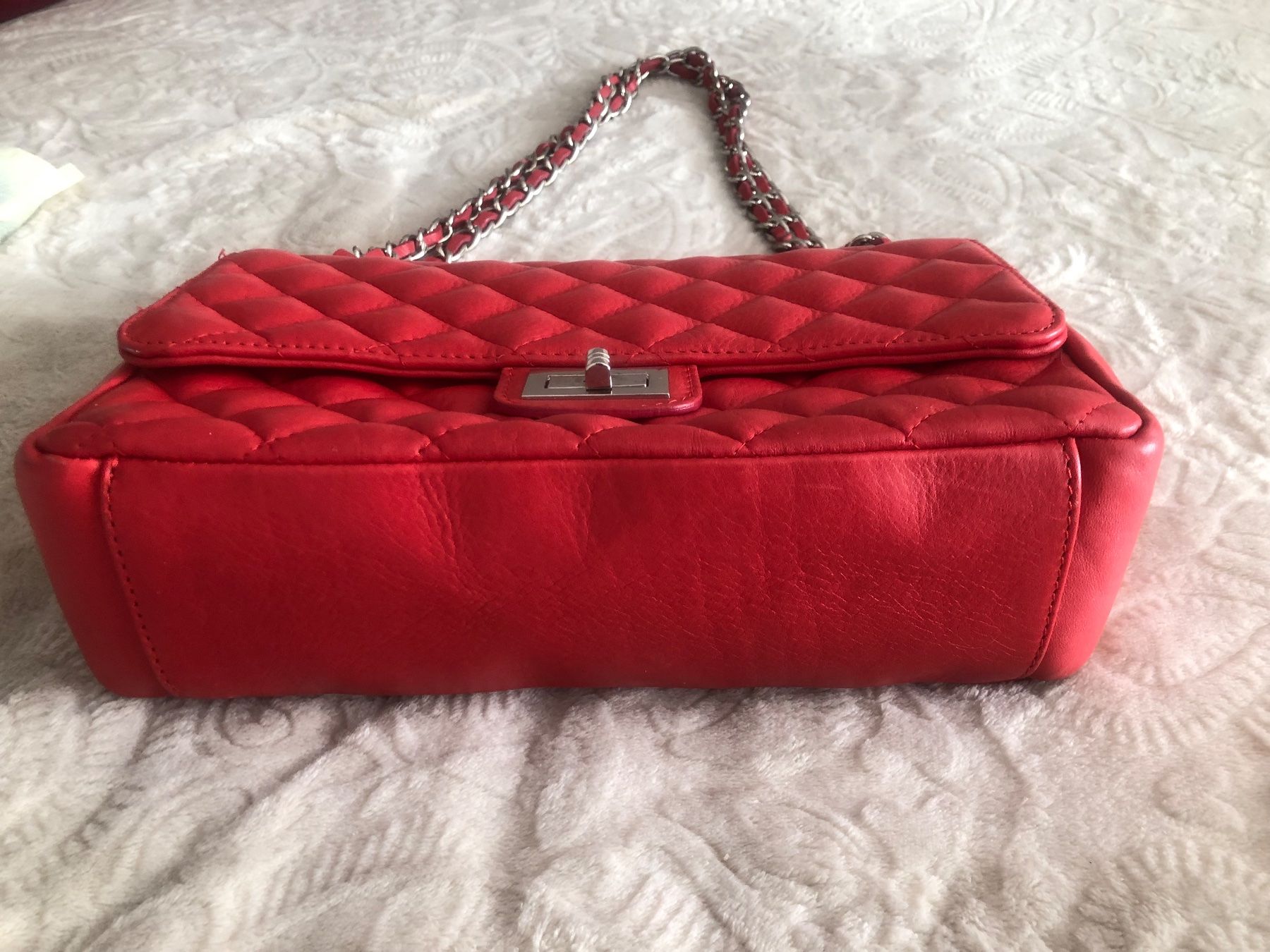 Taschen für Damen: Gesteppte echt Leder Tasche mit Ketten, rot – Gebraucht aus Aesch LU von Montana70 1