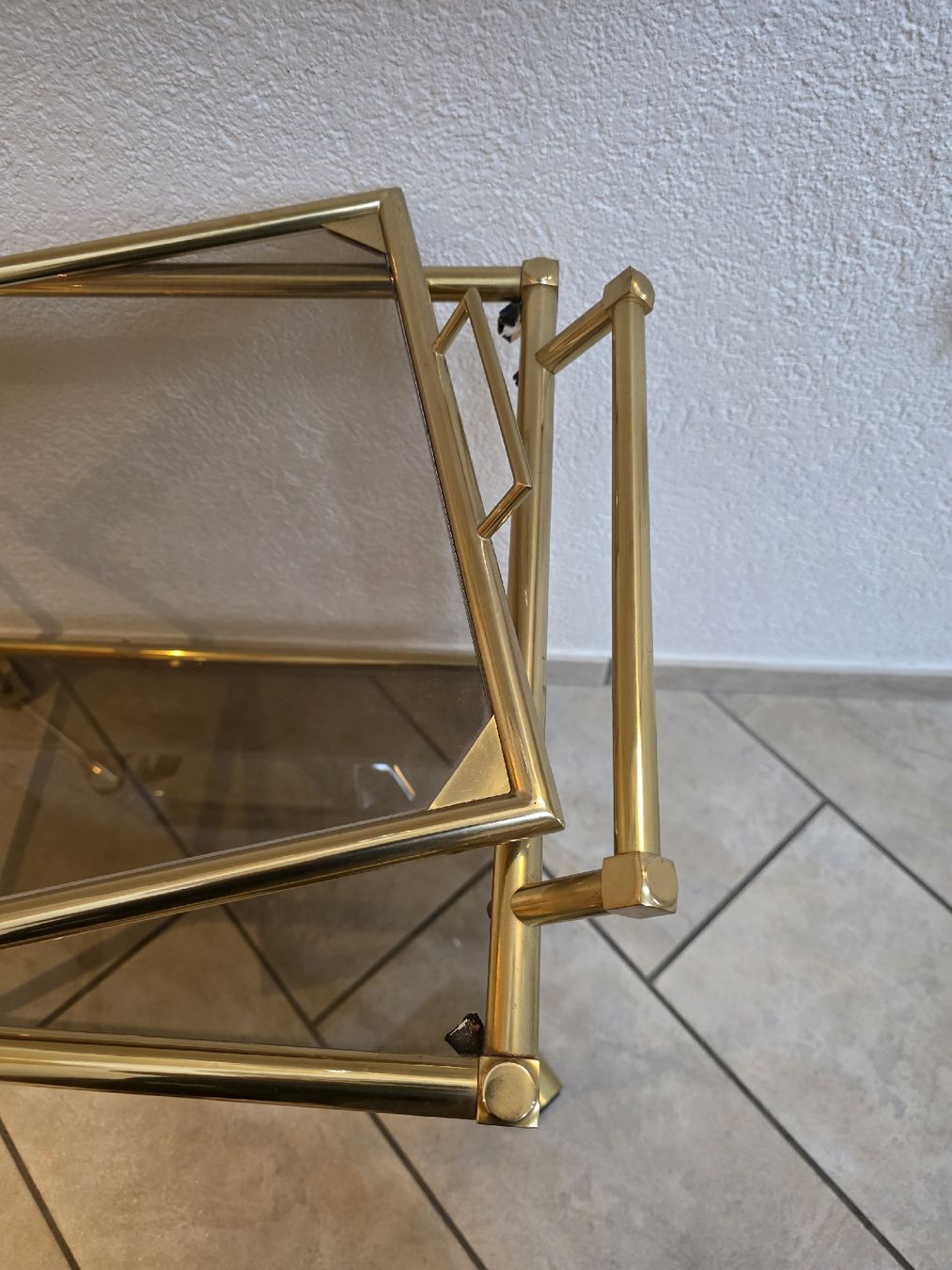 Toutes les décorations: Servierwagen Messing mit Glasplatten  – D'occasion à Mümliswil par Mizzi77 7