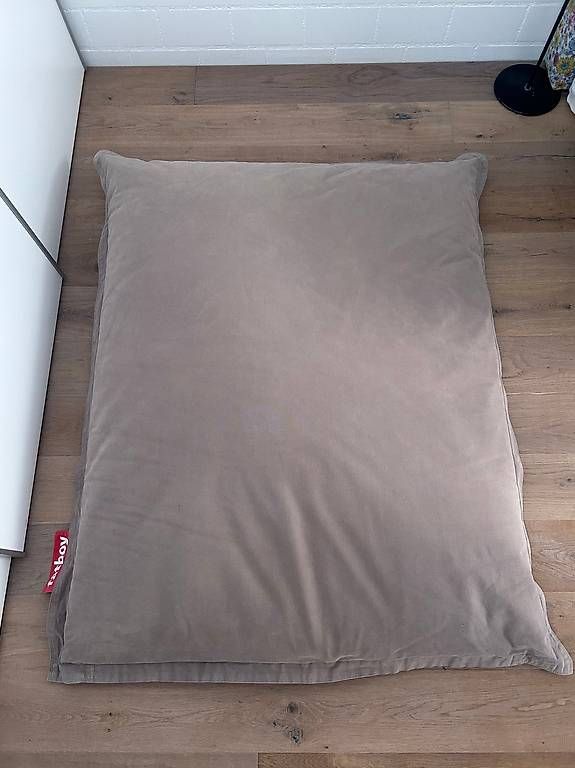 Fatboy Kissen: Fatboy original Canvas Farbe Taupe – Gebraucht aus Basel von Lalini