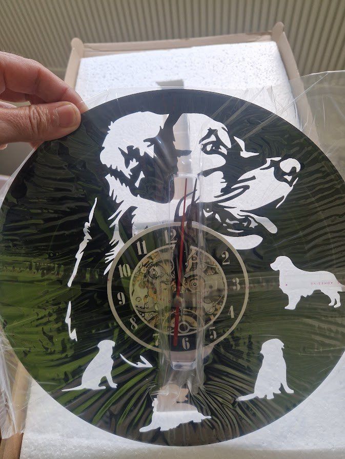 Orologi: Schallplatten Uhr Labrador oder Golden Retriever – Nuovo e nell'imballaggio originale da Arth venduto da Top-E