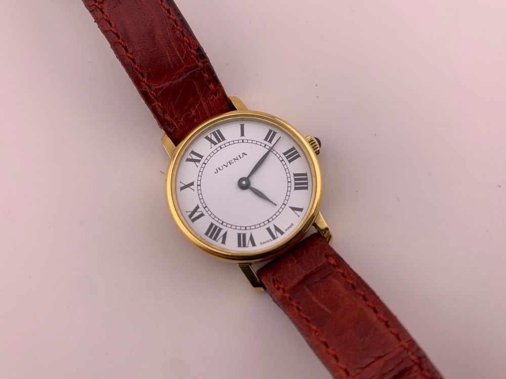 Vintage JUVENIA Damenuhr Handaufzug (Gebraucht) in Biel/Bienne für