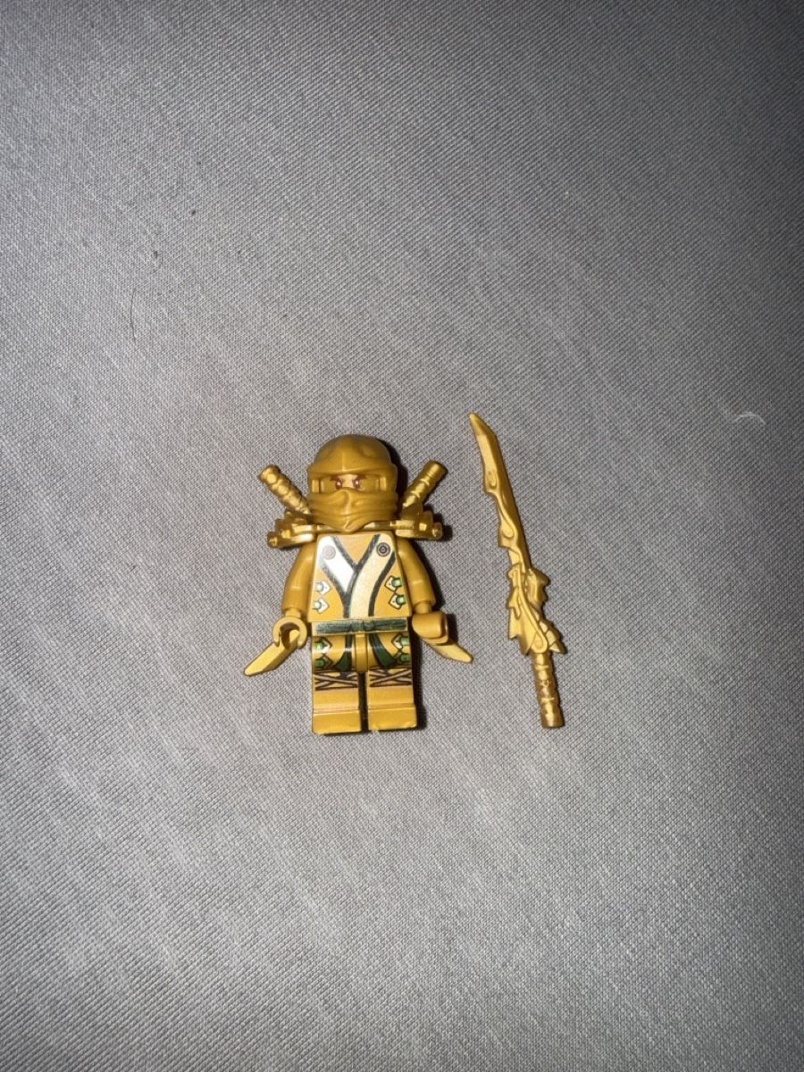 Lego Statuette: LEGO Ninjago goldener Loyd – Nuovo (secondo la descrizione) da Winterthur venduto da Winti_Deal