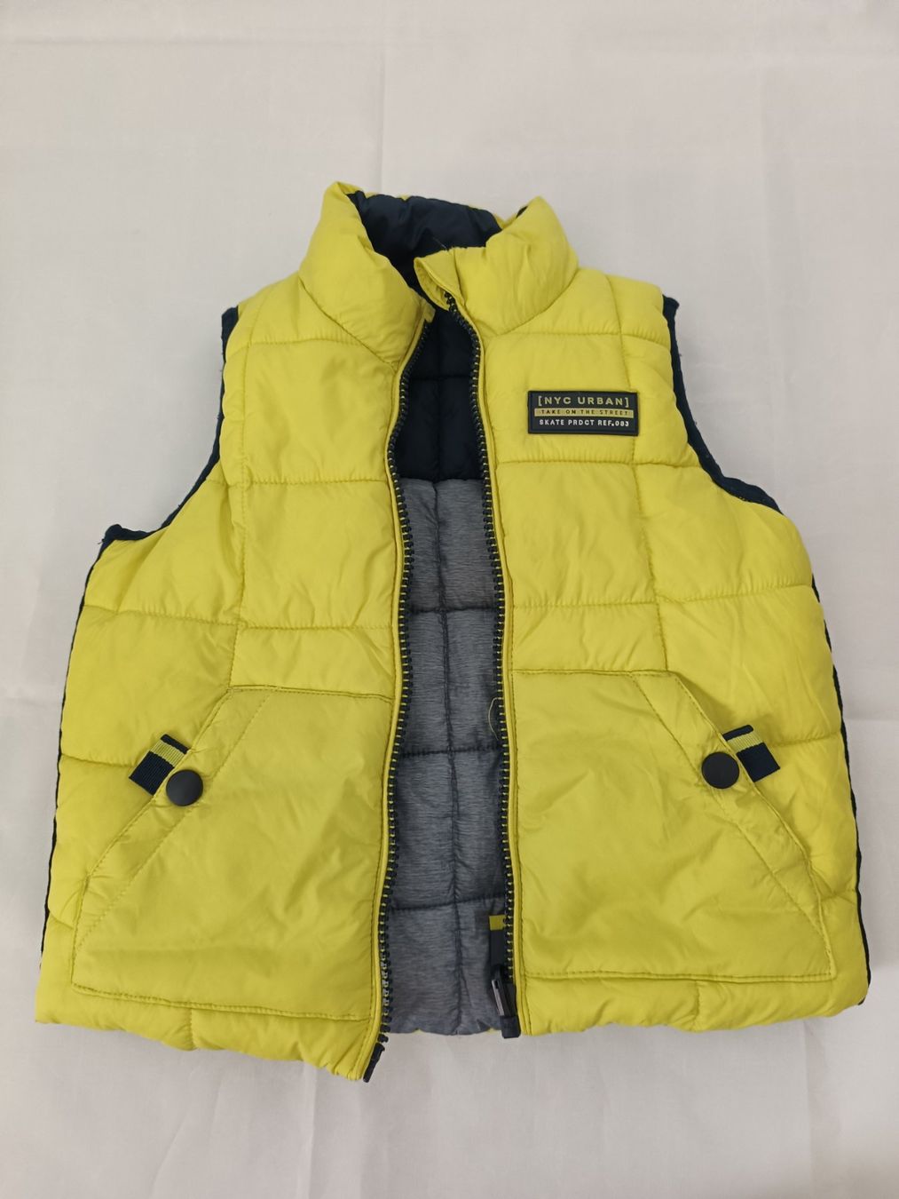 C&A Altro abbigliamento per bambino: C&A Winter Weste Gr 92 Junge grau/blau oder gelb umkehrbar – Usato da Oberhofen Thun'see venduto da cri_6md2 2
