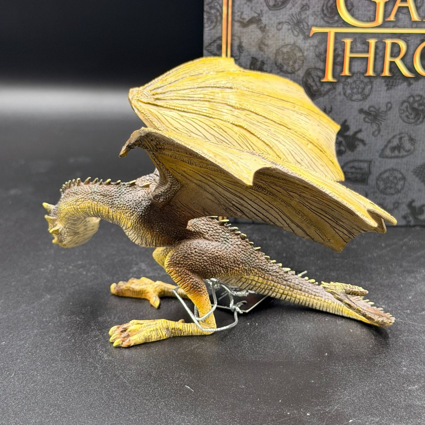 Figuren: Game of Thrones Rhaegal Baby Dragon Figur Statue – Gebraucht aus Düdingen von Nerdworld 6
