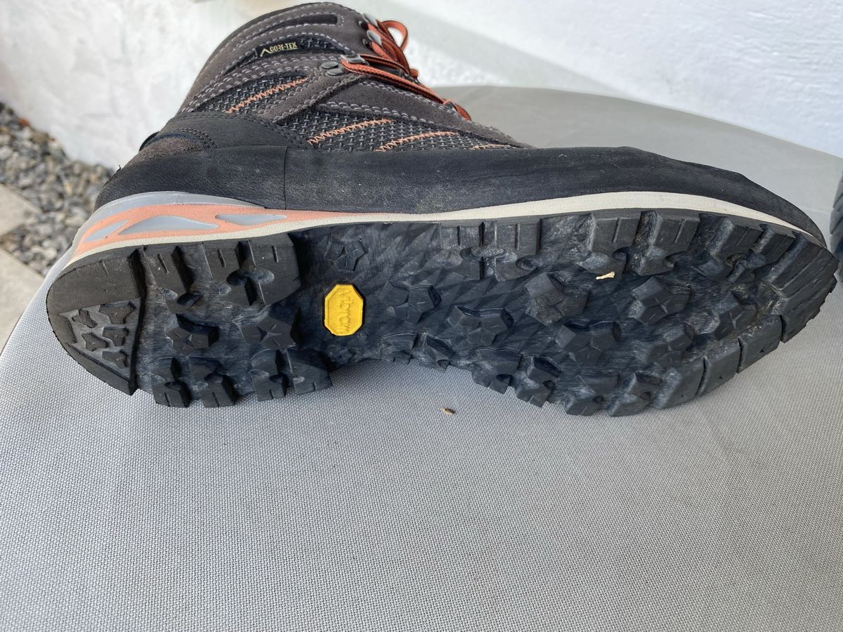 Scarpe da donna: Hanwag Wanderschuhe 42,5 – Usato da Zürich venduto da Dada100 5