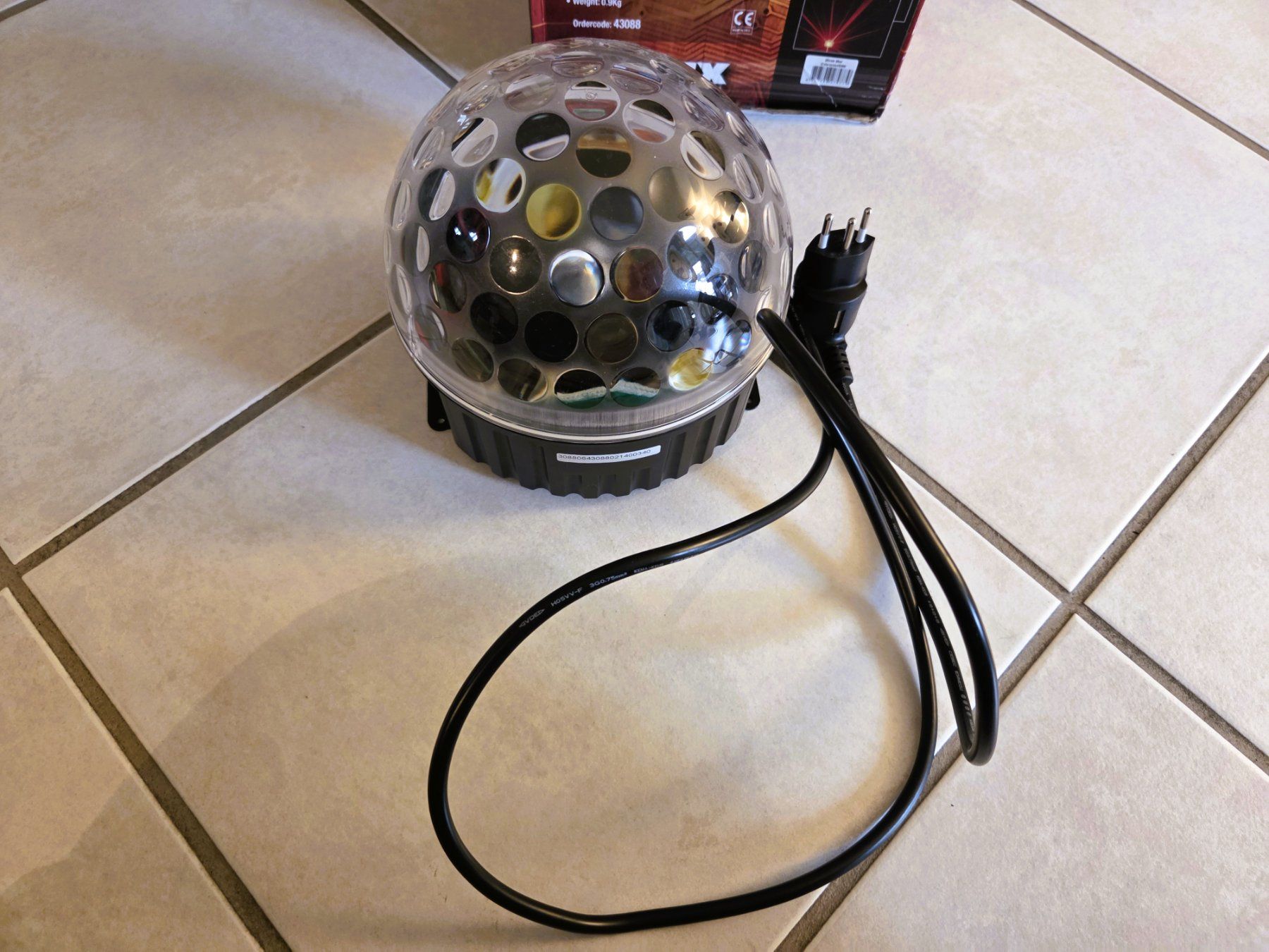 Tutte le decorazioni: DISCOKUGEL LED – Usato da Brüttisellen venduto da Nighttrain 3