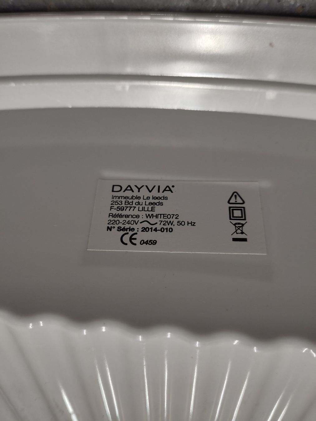 Lampade: Lampe de luminothérapie Dayvia WHITE072 – Usato da Fribourg venduto da Mistercactus 1