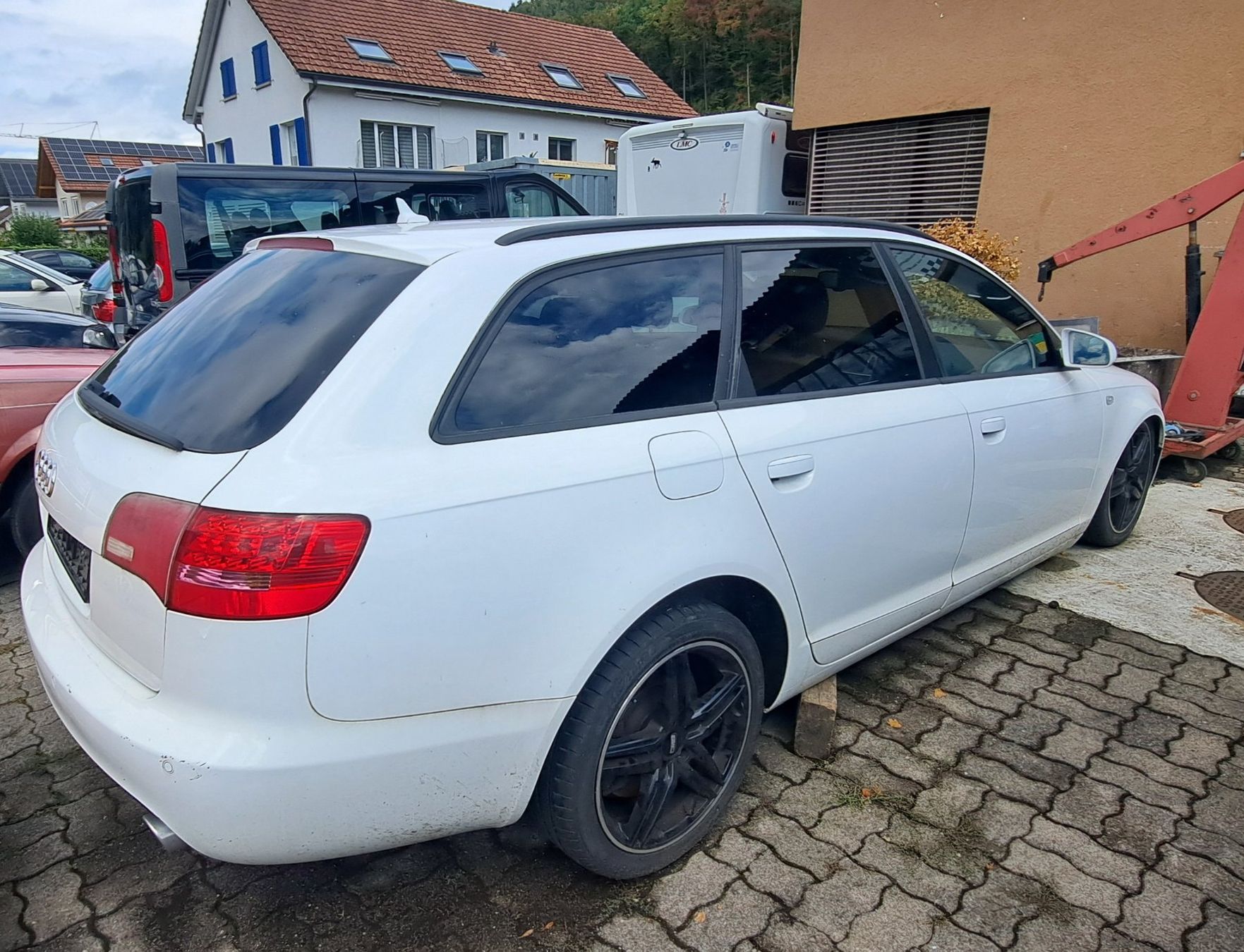 Audi Autos: Audi A6, 4.2 FSI – Défectueux à Gipf-Oberfrick par Hugo021 1