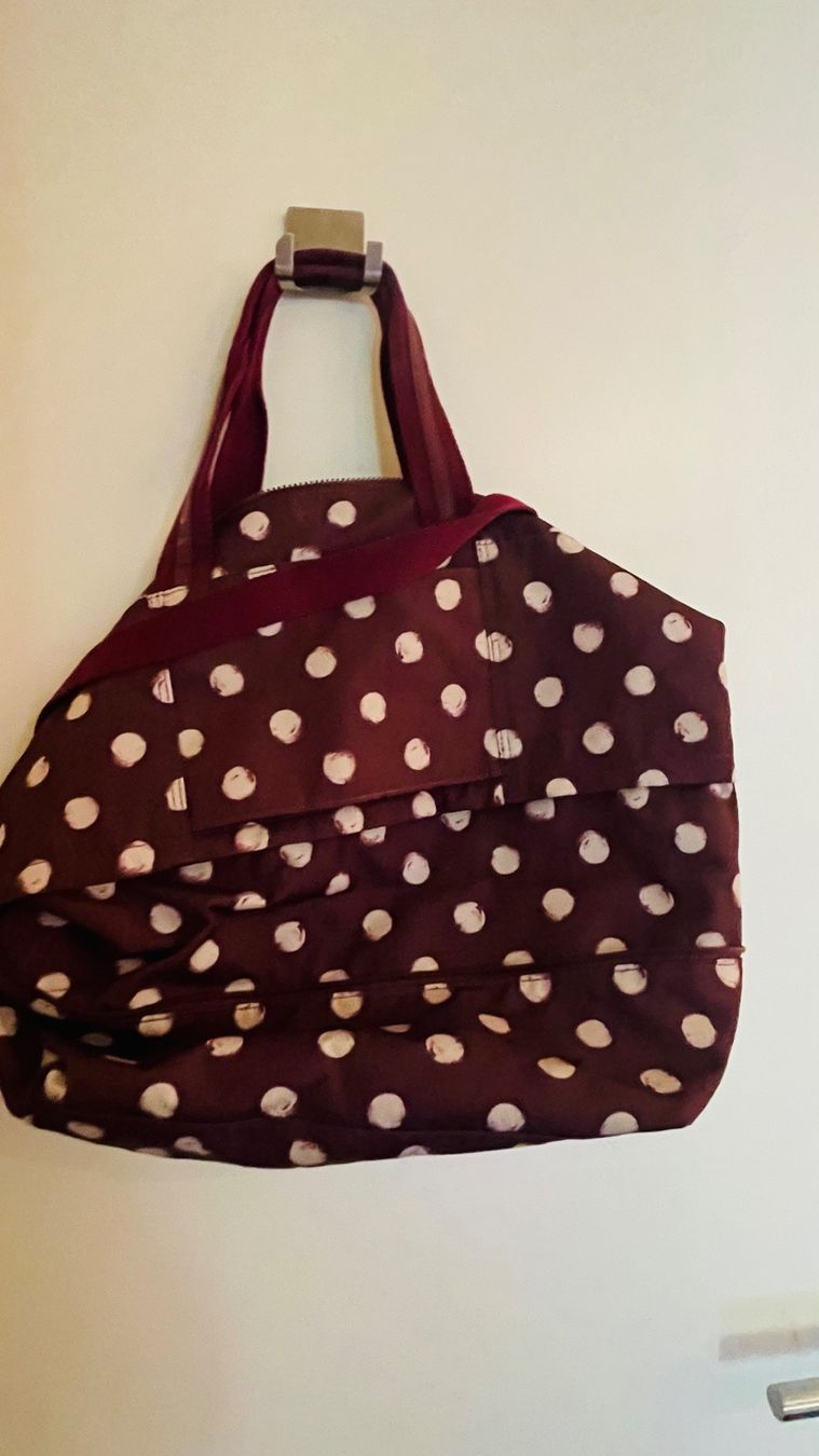 Taschen: Cath Kidston Weekender Reisetasche Punkte NEU – Neu und originalverpackt aus Zürich von Alpen209 2