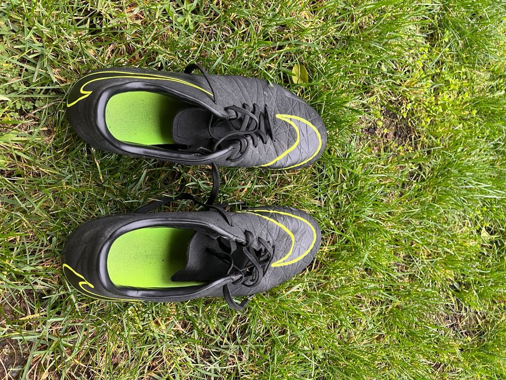 chaussure de foot enfant nike