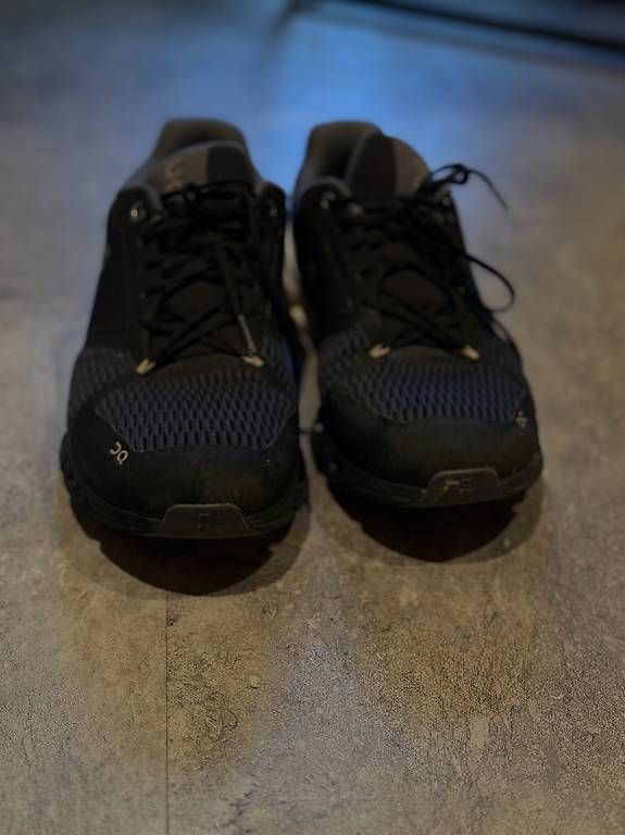 Herrenschuhe: On Cloud Schuhe – Gebraucht aus Ottoberg von Lukhelfinger 1