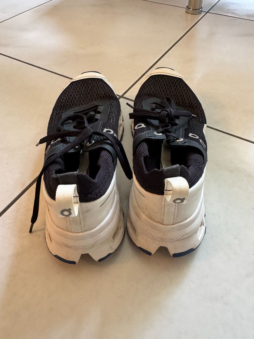On Scarpe da donna: ON CLOUD ULTRA 2 Gr. 40 (USW 8.5) – Usato da Maienfeld venduto da Fashion_2009 1