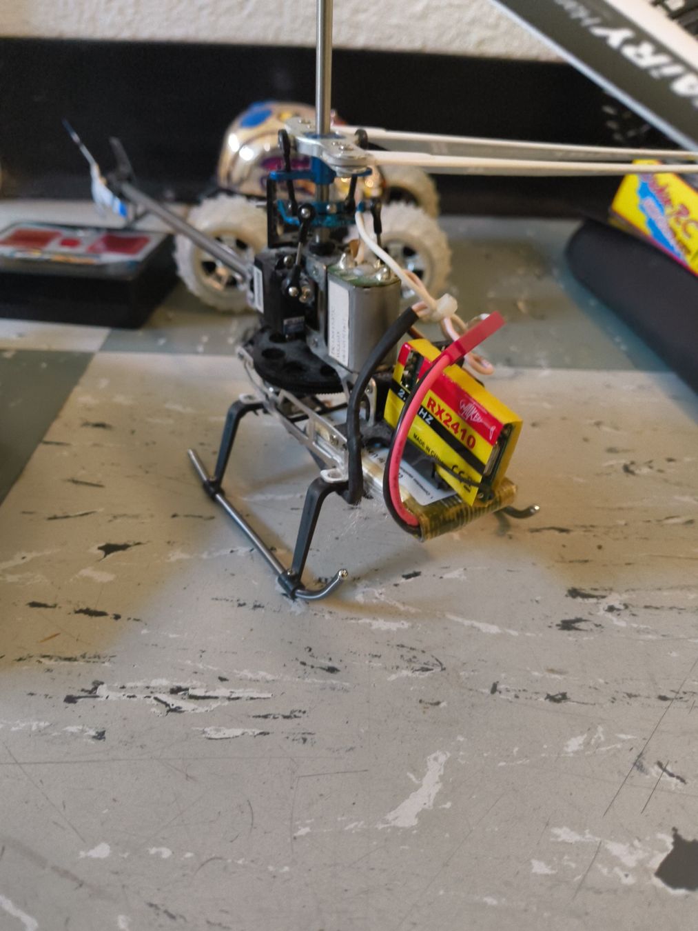 Modellismo RC: 3 Ferngesteuerte Objekt Helikopter Luftkissenboot Auto – Difettoso da stettlen venduto da VintageBern_ch 4