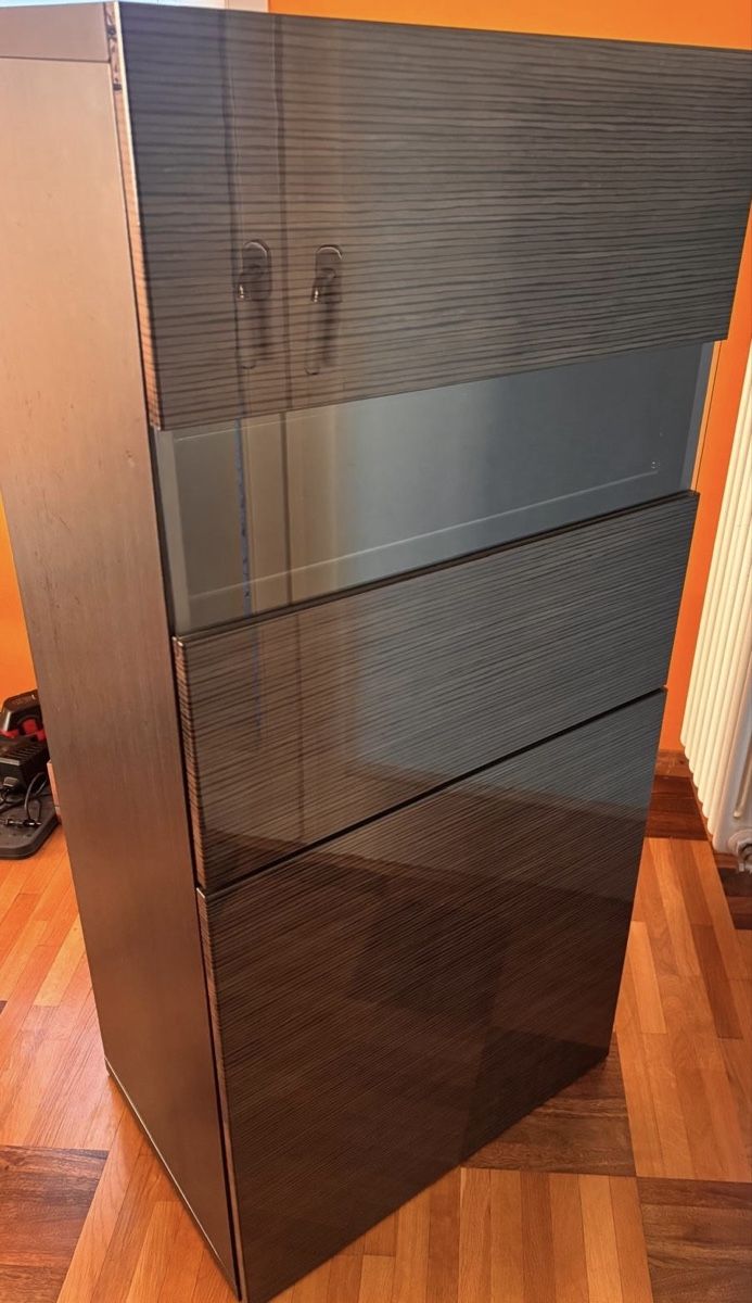 Armadi: Glasvitrine IKEA Besta – Usato da Speicher venduto da Alberto6701