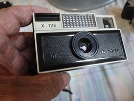 AGFA AUTOSTAR X-126 ANTIK FILM KAMERA--LÄÜFT