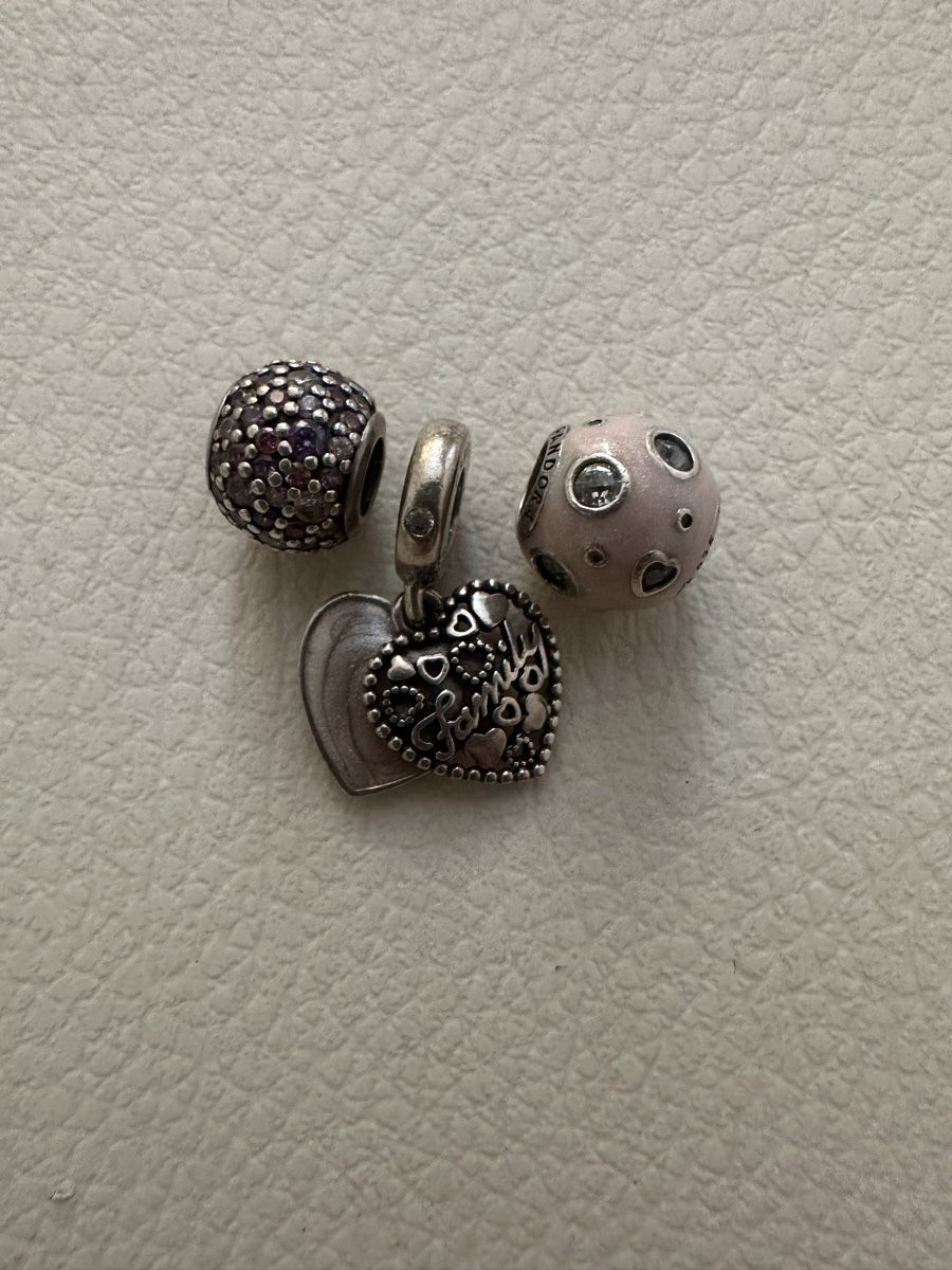 Pandora Ciondoli: 3x Pandora Charm – Usato da Kreuzlingen venduto da micus87