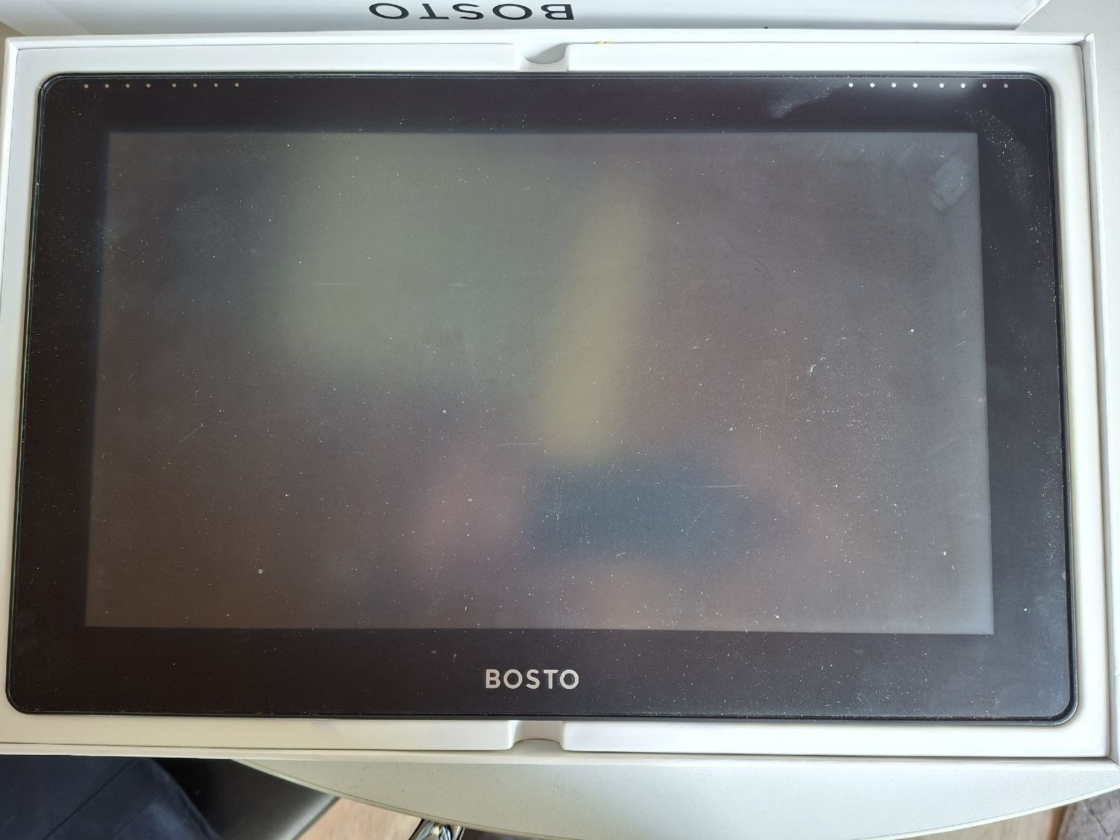 Tablet PC: Tablet BOSTO 16HD Creative Stylus Display, 15.6" – Nuovo (secondo la descrizione) da Oberhasli venduto da Cortina 2