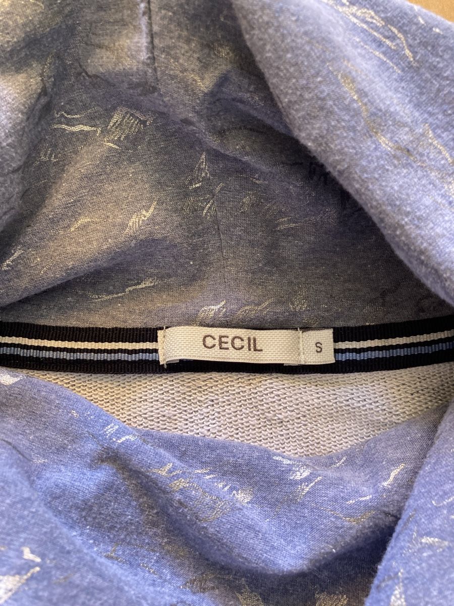Cecil Pulls & Sweat-shirts: hellblauer Pullover von Cecil mit breitem Kragen – D'occasion à Bönigen par Amsoldingen02 4