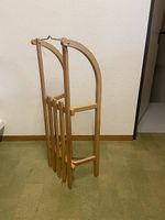 Holzschlitten
