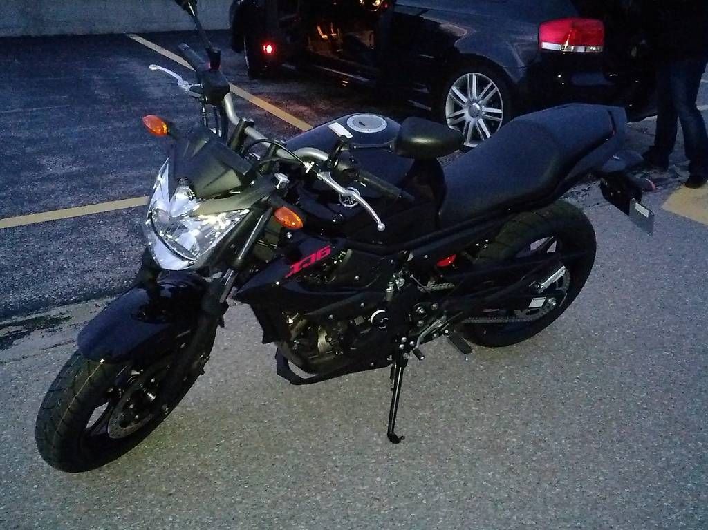 Yamaha Strasse: YAMAHA XJ6 N ABS – Gebraucht aus Cottens FR von minguelyc