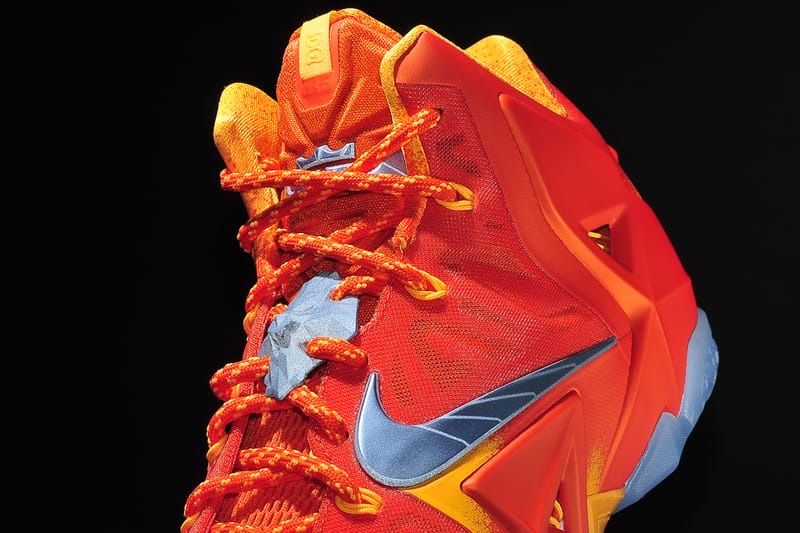 Nike Herrenschuhe: Nike LeBron 11 "Forging Iron" Spécial édition – Neu (gemäss Beschreibung) aus Renens VD von fre_sf2p 2