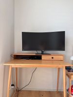 Schreibtisch mit Schublade und Fach