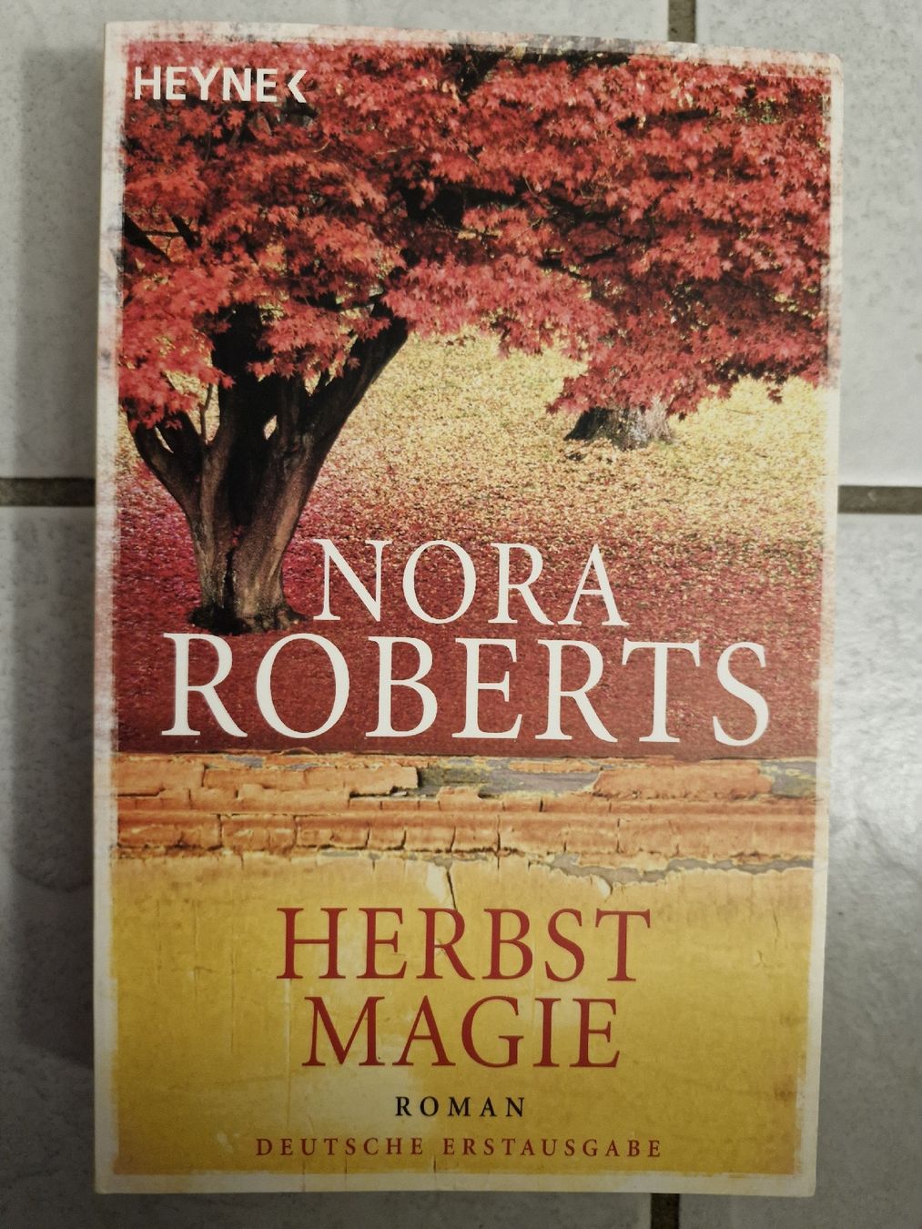 Libri: Nora Roberts Romane Top! – Usato da Frauenfeld venduto da Kasico 5
