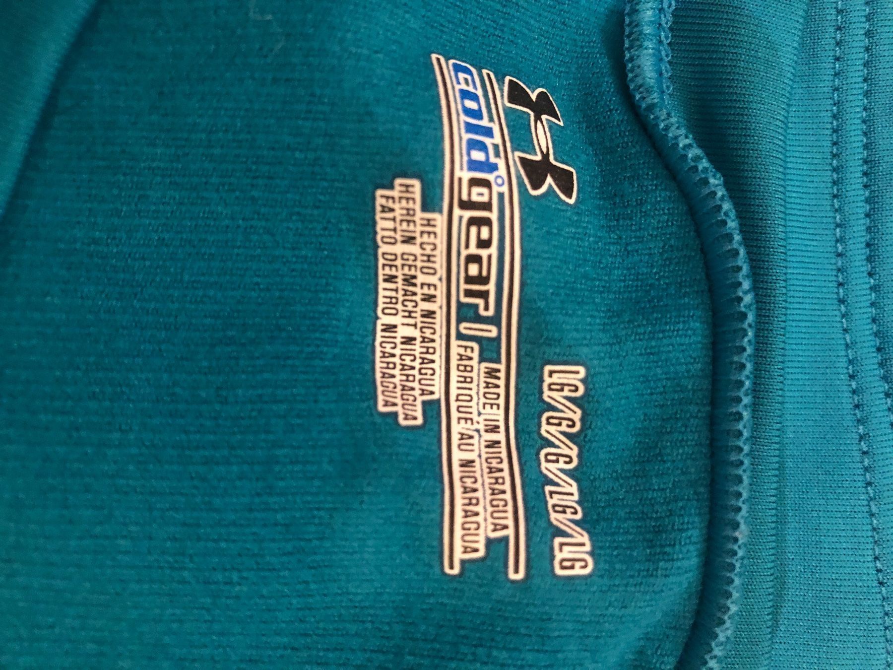 Under Armour Maglioni & Felpe: Winter Funktionsshirt Under Armour – Nuovo e nell'imballaggio originale da Jenins venduto da Pocahontas013 1