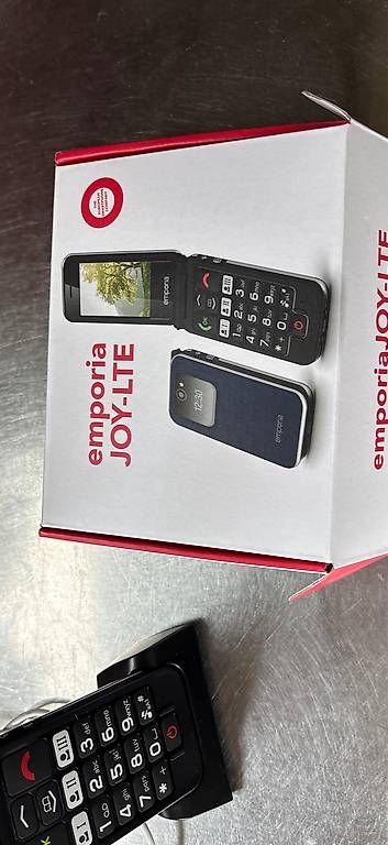 Telefoni cellulari / Smartphones: Senioren-Natel – Usato da Inwil venduto da loe_5yxs 2
