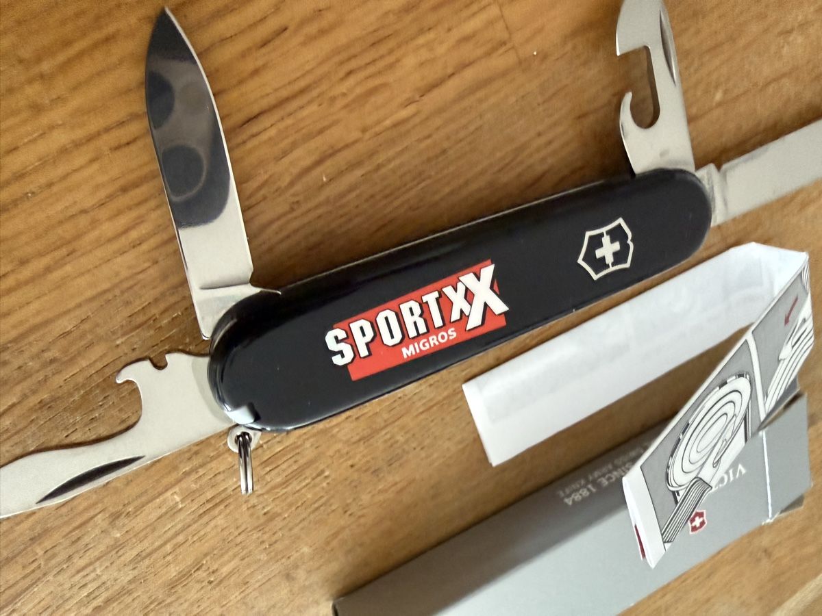 Victorinox Taschenmesser: Victorinox SportXX Taschenmesser mit OVP! – Neu und originalverpackt aus Goldach von Messerguru 1