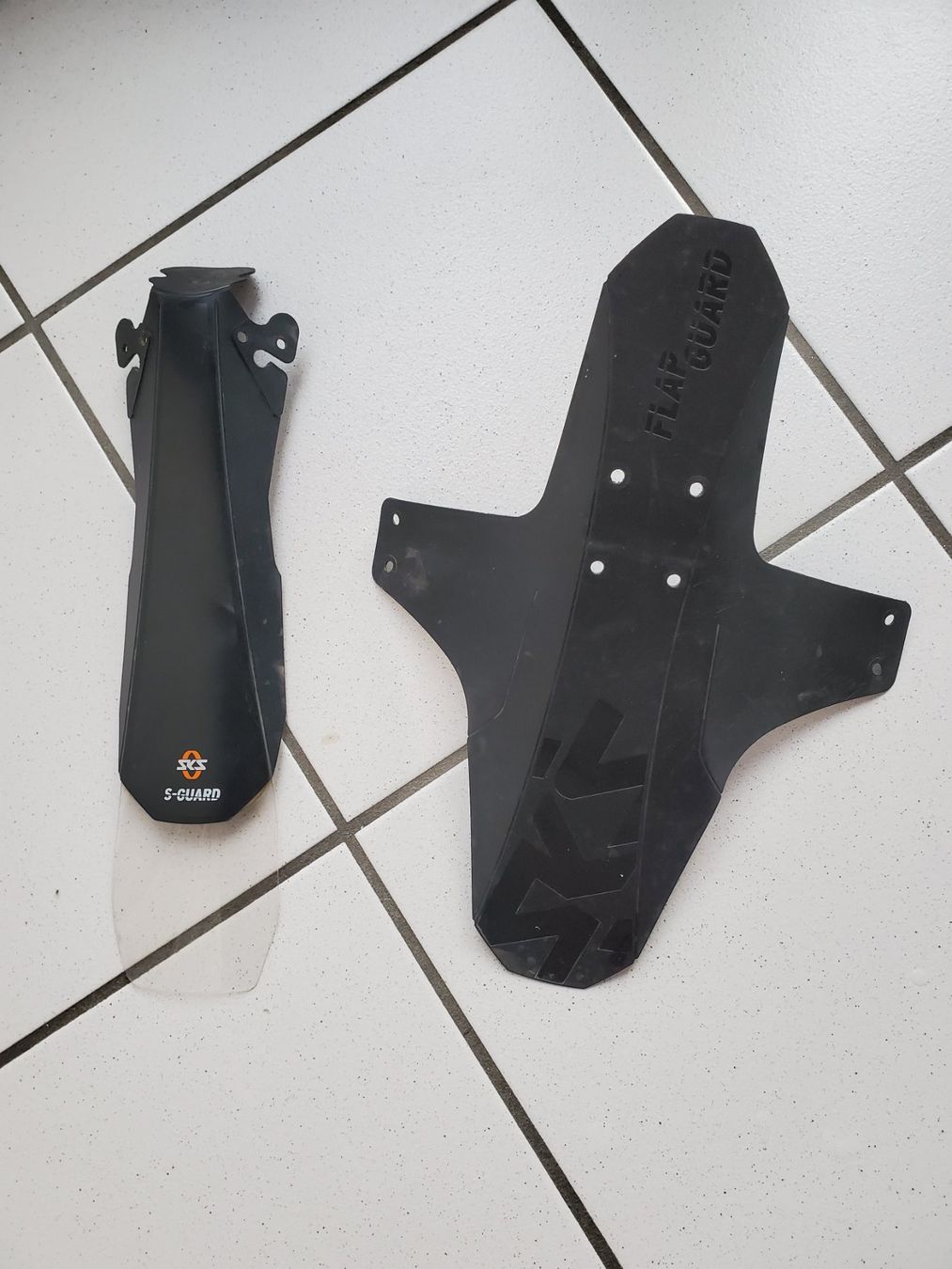 Pezzi di ricambio: Zwei S-Guard/FlatGuard Schmutzfänger Velo Schutzbleche – Usato da Courtaman venduto da Silb 1