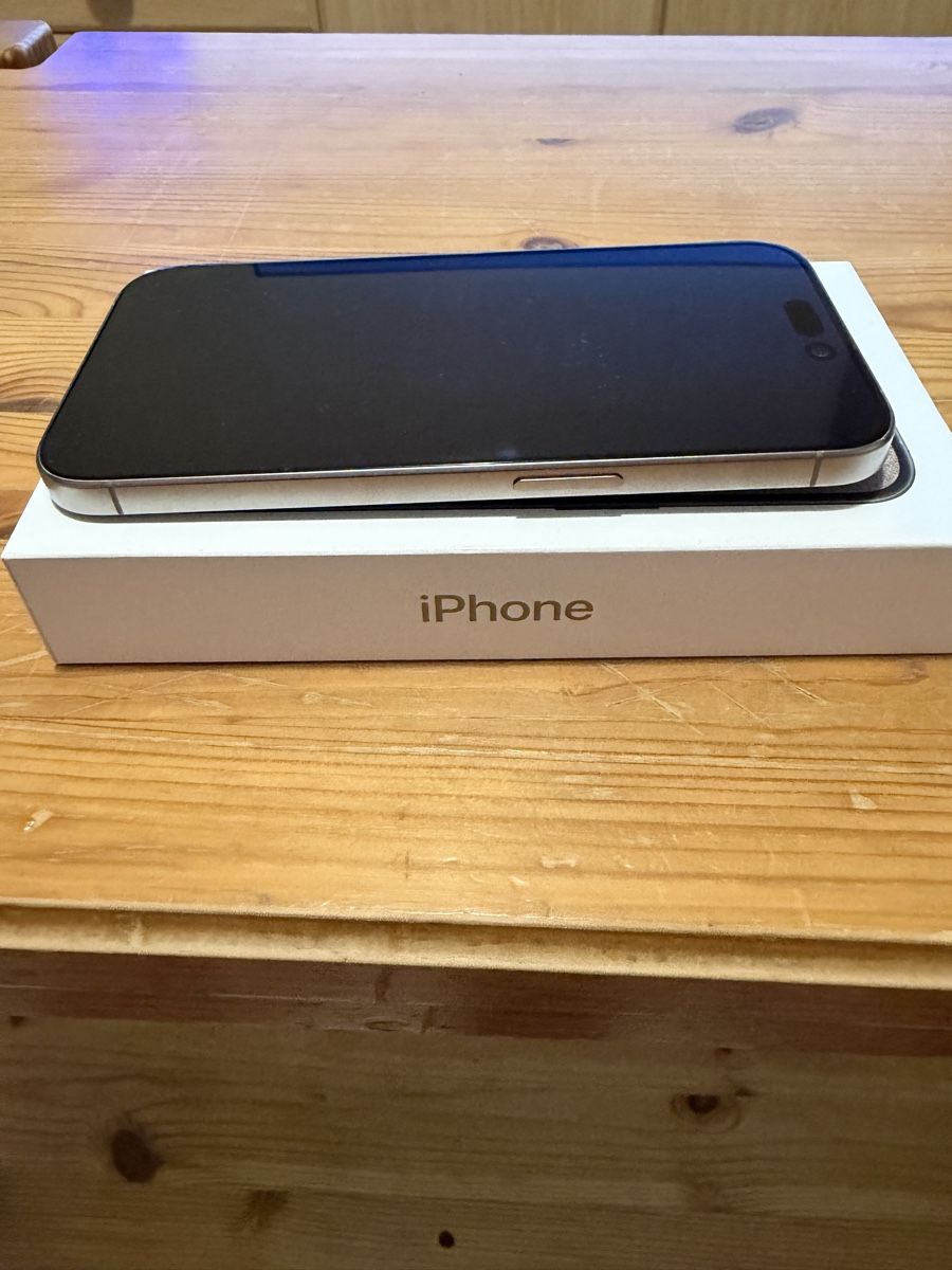 Apple Handys / Smartphones: Apple iPhone 15 Pro  Batteriezustand 90% – Gebraucht aus Flumserberg tannenboden alp von pedroredshoes 2