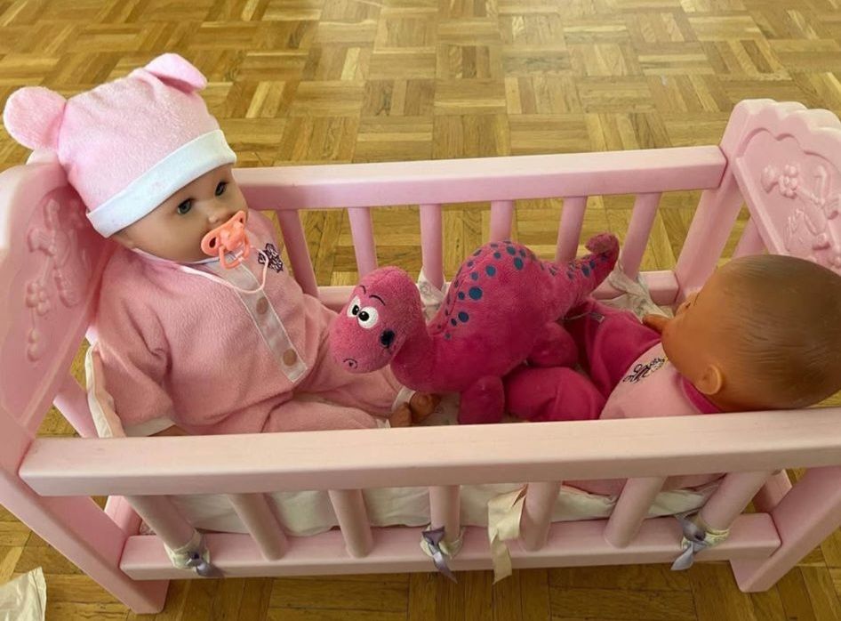 Bambole: Puppenbett mit Puppen – Usato da Zürich venduto da Abrar123