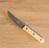 Käsemesser mit Holzgriff