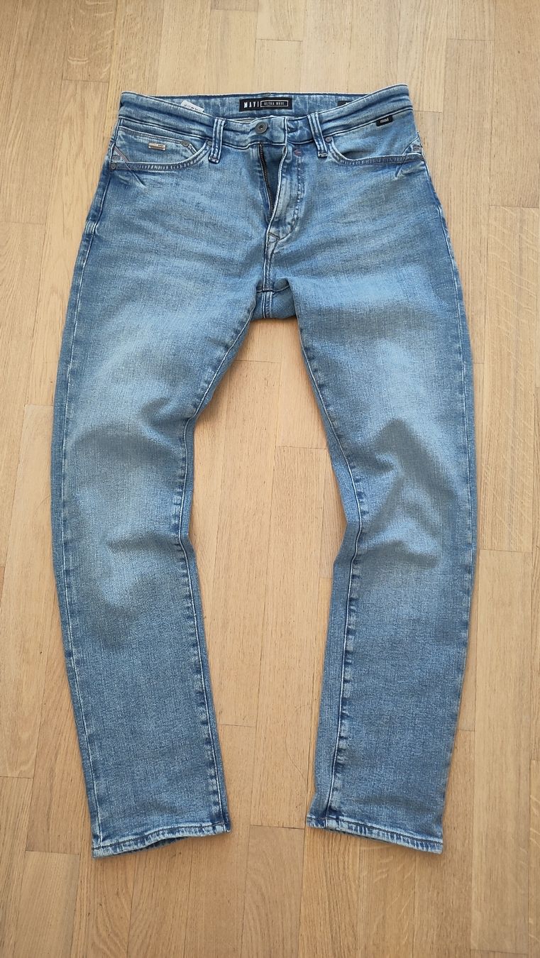 Mavi Jeans: Mavi Marcus Ultra Move Jeans, Slim Straight Leg – Nuovo (secondo la descrizione) da Meggen venduto da Vitos