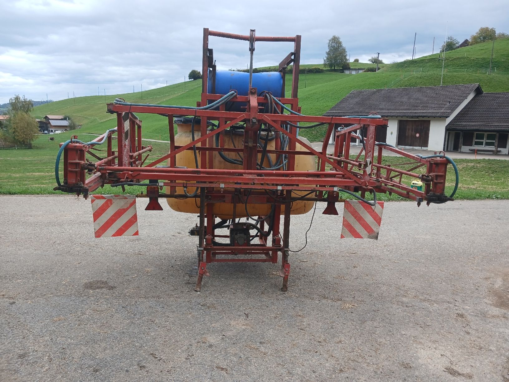 Alle Maschinen: Feldspritze 800 Liter – Defekt aus Krinau von P.grob 4