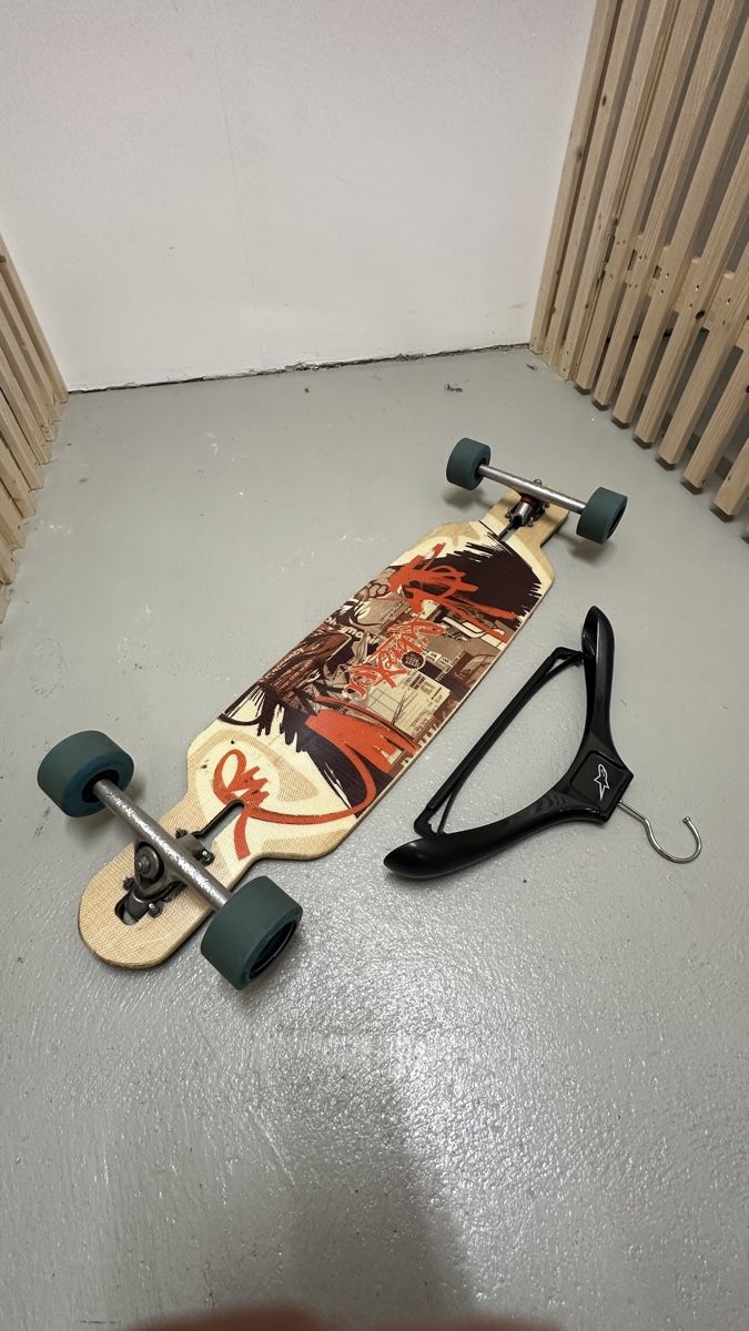 Skateboards: Longboard – Usato da Ebikon venduto da MC2Rider