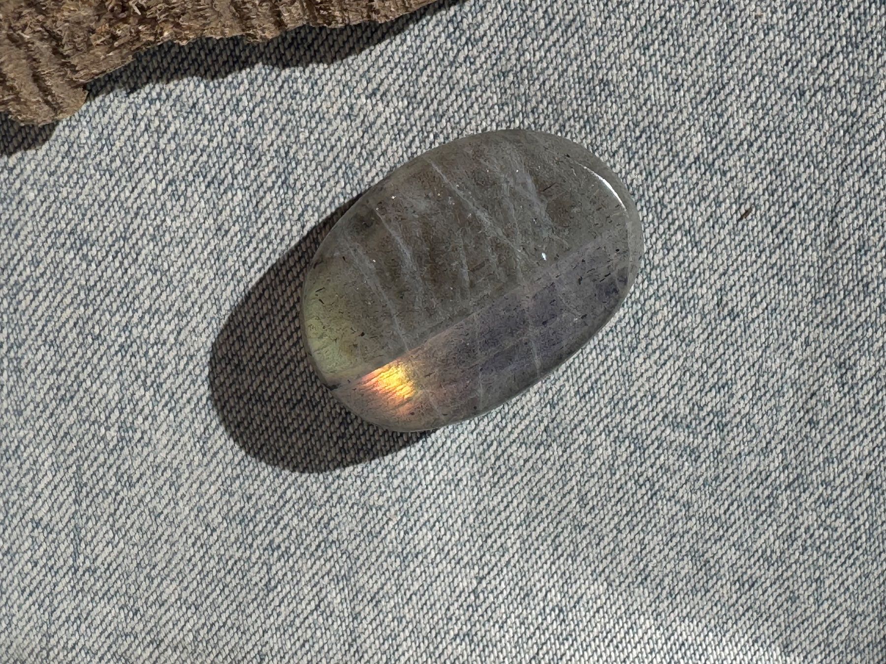 Mineralien & Heilsteine: Labradorit rundum poliert   mit "FEUER"  schön!!   Stein – Neu und originalverpackt aus Leuggern von gemshow 6