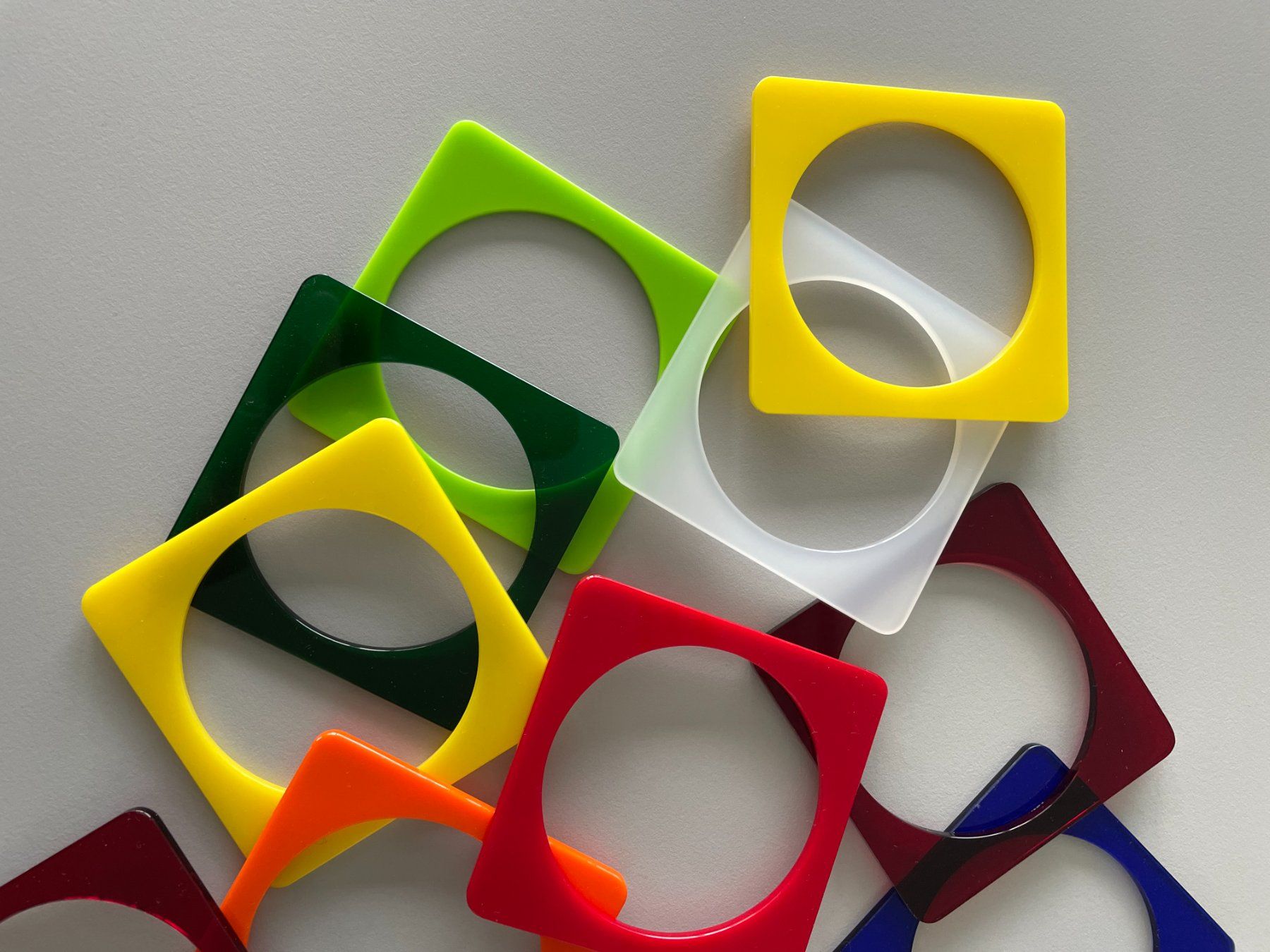 Bracciali & Braccialetti: Armreifen Plexiglas schmal klein Lot – Nuovo e nell'imballaggio originale da Turgi venduto da bar_8pdm 1