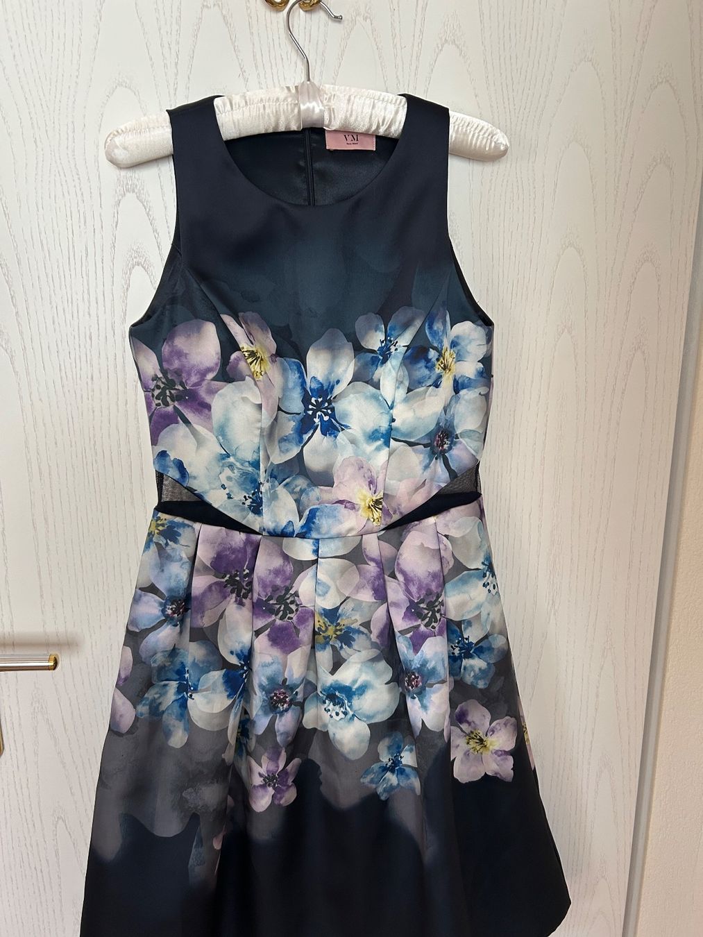 Kleider: Sehr schönes Kleid von Vera Mont – Gebraucht aus Gutenswil von walker60 7