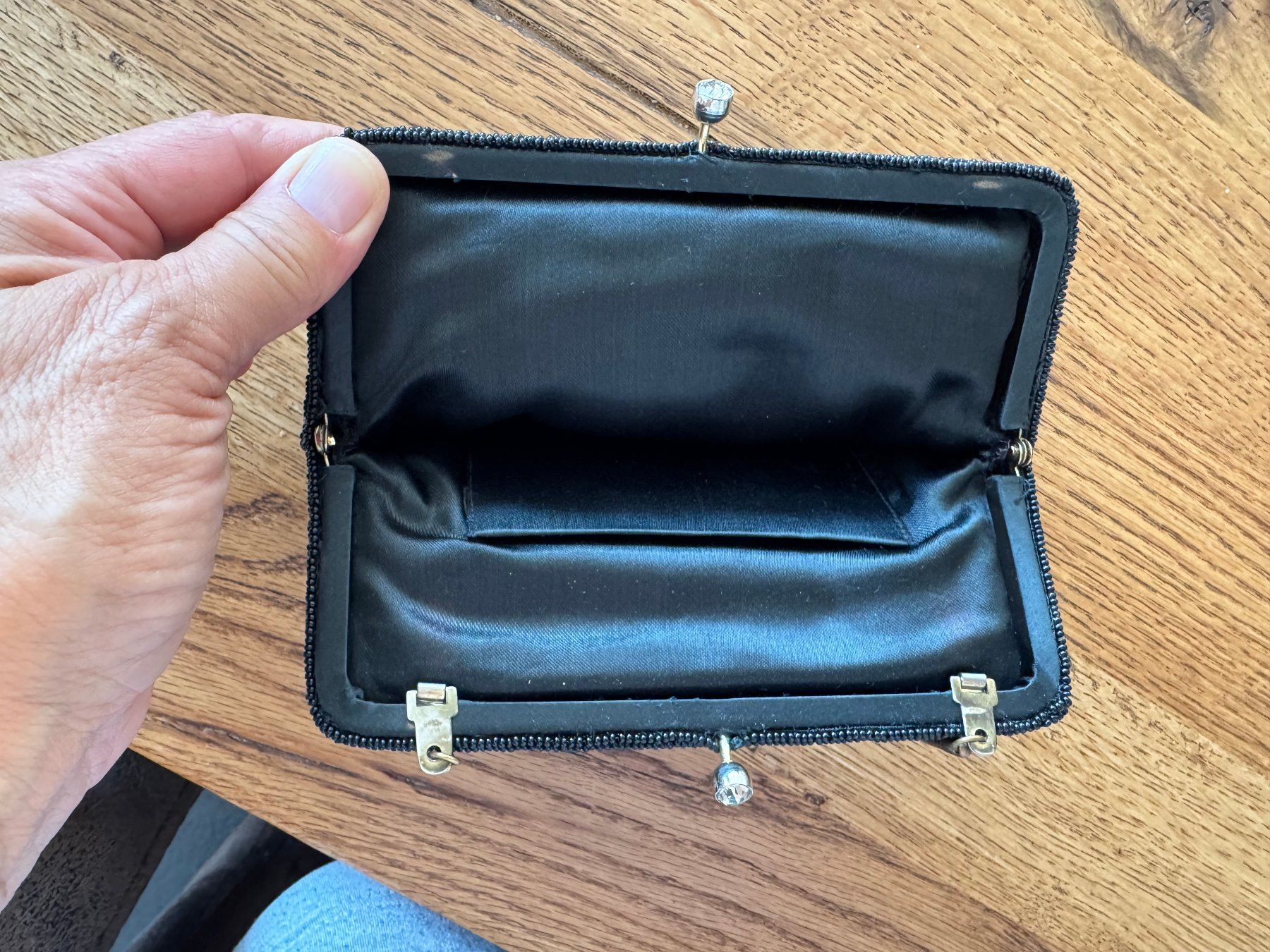 Borse da donna: Abendhandtasche Damen Schwarz mit kleinen Perlen – Usato da Oberrohrdorf venduto da ker_5h67 2