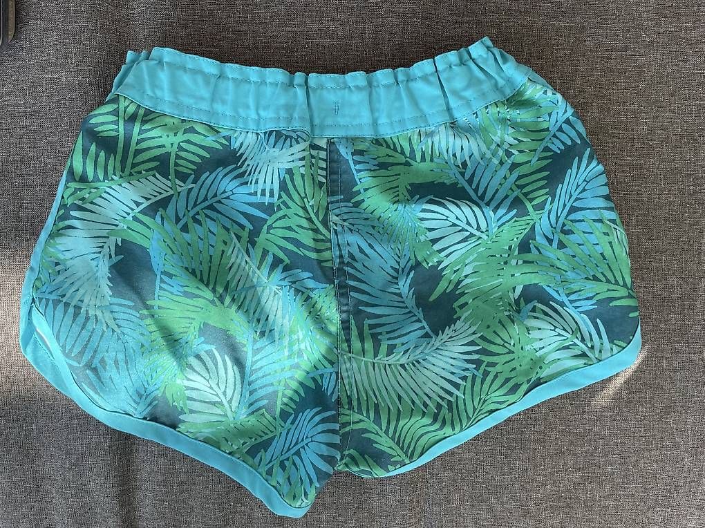 Pantaloni: Shorts Grösse 128 – Usato da Endingen venduto da andrealita1983 2