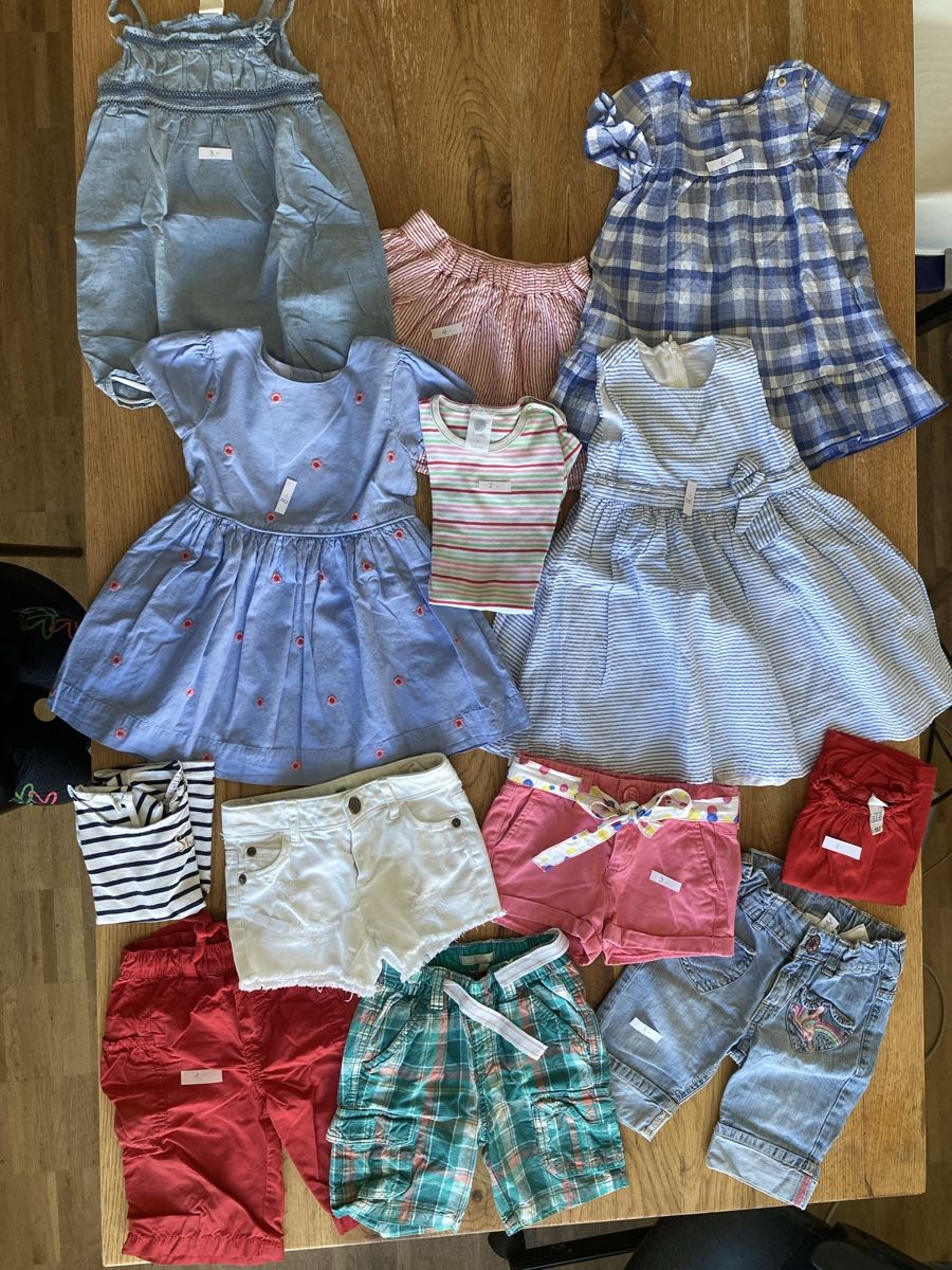 Kleiderpakete & -sets: Einzeln erhältlich: Sommerkleider Grösse 86 – Gebraucht aus Zürich von Retrogirl