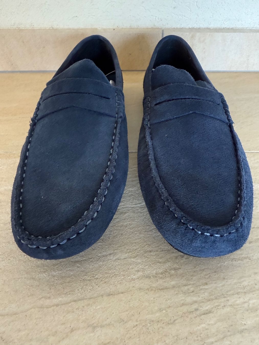 Herrenschuhe: Mocassins en daim, bleu, p. 44 – Neu (gemäss Beschreibung) aus St-Gingolph von GoldenKeys