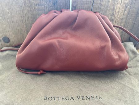 Bottega Veneta Mini Pouch Bordeaux – Neu & ungetragen