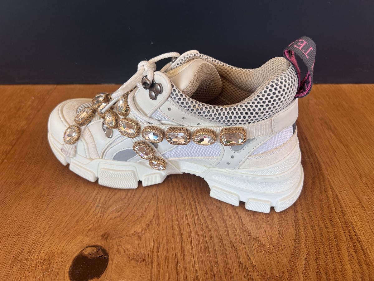 Gucci Damenschuhe: Gucci Flashtrek SEGA Ivory Removable Crystal – Neu (gemäss Beschreibung) aus Wölflinswil von antikuar 2
