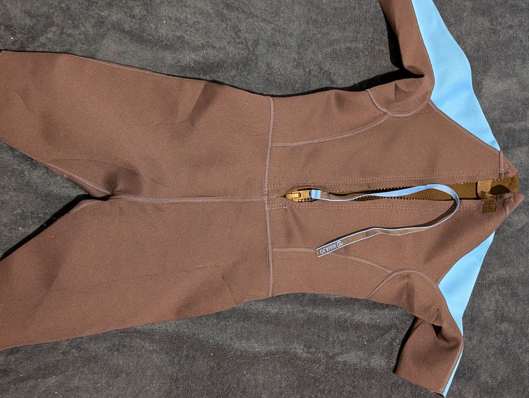 Decathlon Tauchanzüge: Neopren kurzarm Gr. 143 – Gebraucht aus Olten von chuchituerli 1