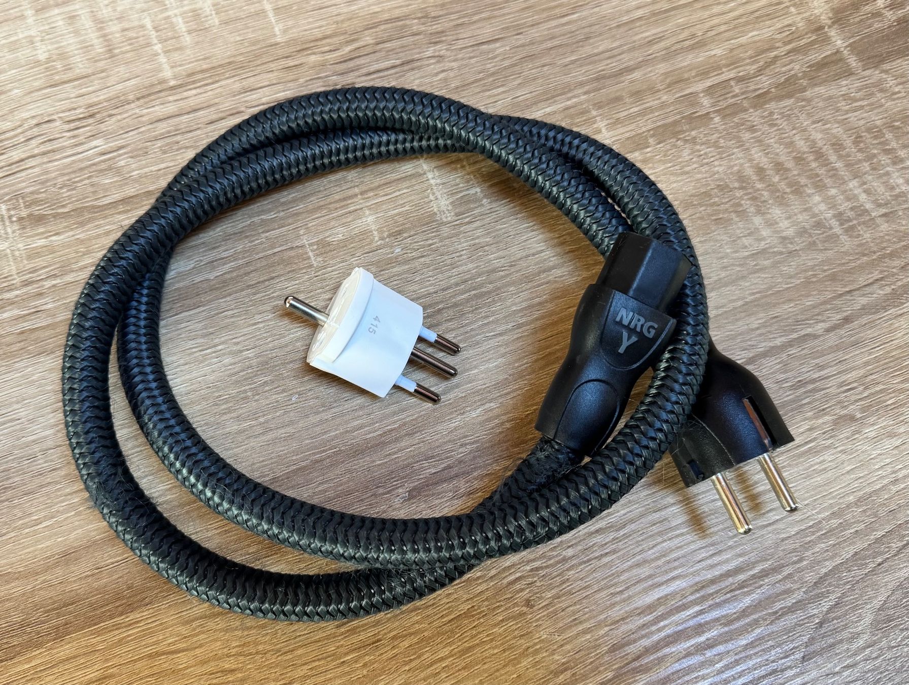 AudioQuest Cavi: Audio Quest NRG Y Stromkabel, 1m – Usato da Ennetbaden venduto da vik_l8jt 1